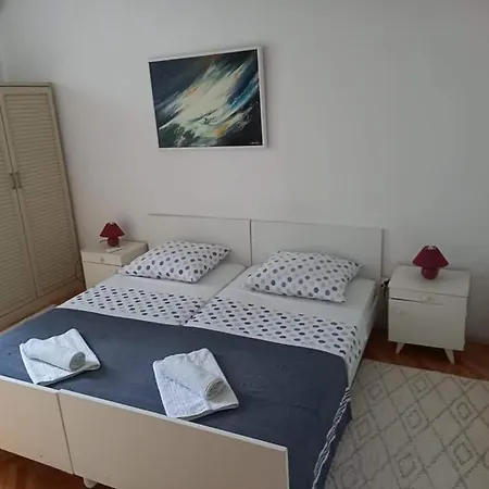 Apartment Studio Darija For 2 Persons S Terasom Wi-fi & Parking *