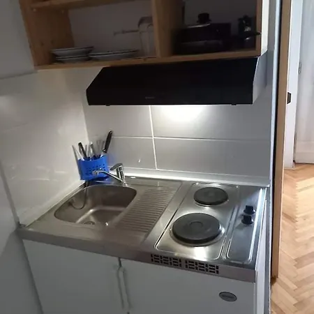 아파트 Studio Darija For 2 Persons S Terasom Wi-fi & Parking 마카르스카